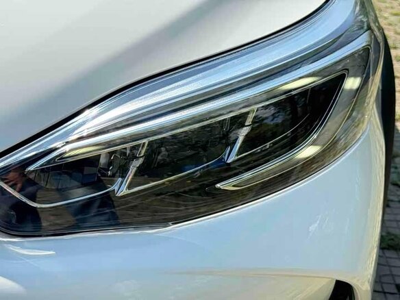 2022 Toyota Yaris IV, белый, 950000 рублей - вид 19