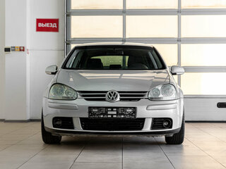 2005 Volkswagen Golf V, серебристый, 400000 рублей, вид 2