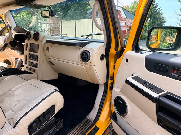 2003 Hummer H2 I, жёлтый, 1800000 рублей - вид 12