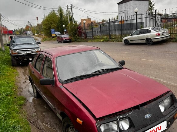 1984 Ford Sierra I, красный - вид 5