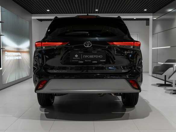 2026 Toyota Highlander IV (XU70), чёрный, 5600000 рублей - вид 5