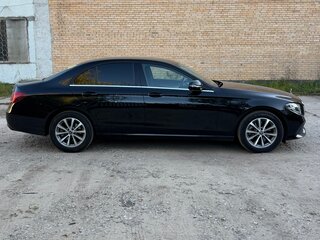 2019 Mercedes-Benz E-Класс 200 V (W213, S213, C238), чёрный, 2870000 рублей, вид 3