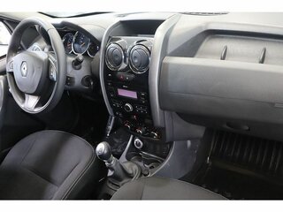 2018 Renault Duster I Рестайлинг, белый, 1305000 рублей, вид 5