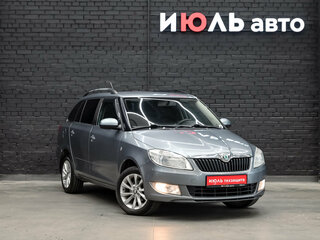 2012 Skoda Fabia II Рестайлинг, серый, 700000 рублей, вид 3