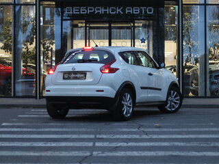 2013 Nissan Juke I, белый, 1030000 рублей, вид 2