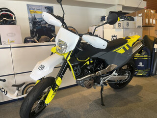 2024 Husqvarna 701 Supermoto, чёрный, 1200000 рублей, вид 5