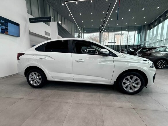 2026 Lada (ВАЗ) Iskra, белый - вид 3