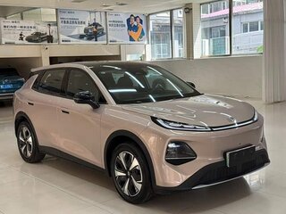 2025 Changan Qiyuan Q05 51.9 kWh II, бежевый, 2200666 рублей, вид 3
