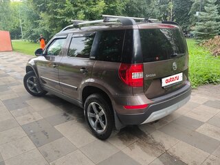 2017 Skoda Yeti I Рестайлинг, коричневый, 1999000 рублей, вид 3