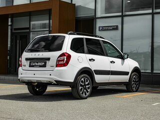 2026 Lada (ВАЗ) Granta Cross I Рестайлинг, белый, 1371000 рублей, вид 5