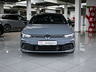 2022 Volkswagen Golf VIII, серый, 3075000 рублей, вид 2