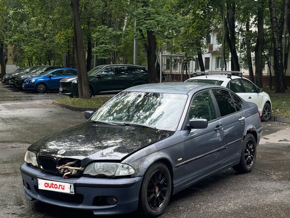 1999 BMW 3 серии 318i IV (E46), серый