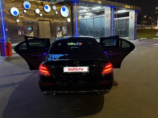 2019 Mercedes-Benz E-Класс 220 d V (W213, S213, C238), чёрный, 3000000 рублей, вид 2