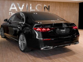 2026 Mercedes-Benz S-Класс 580 4MATIC VII (W223), чёрный, 31700000 рублей, вид 5