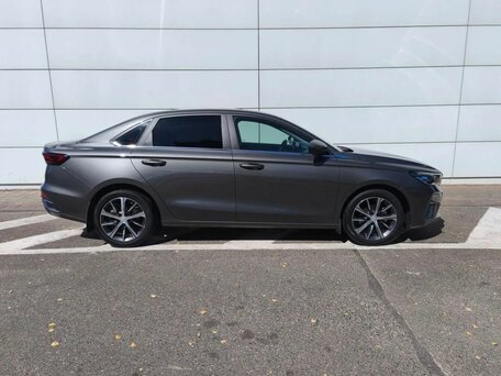 2023 Geely Emgrand II, серый, 1660000 рублей, вид 4