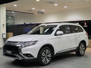 2019 Mitsubishi Outlander III Рестайлинг 3, белый, 2322000 рублей, вид 3