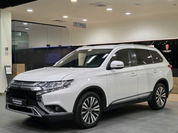 2019 Mitsubishi Outlander III Рестайлинг 3, белый - вид 2
