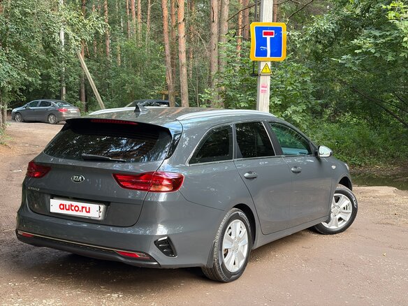 2019 Kia Ceed III, серый - вид 12
