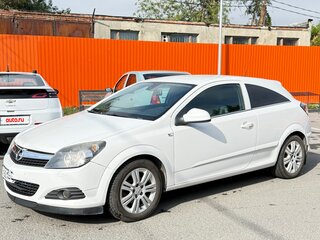 2010 Opel Astra GTC H Рестайлинг, белый, 550000 рублей, вид 2