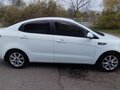 2013 Kia Rio III, белый, 730000 рублей - вид 3