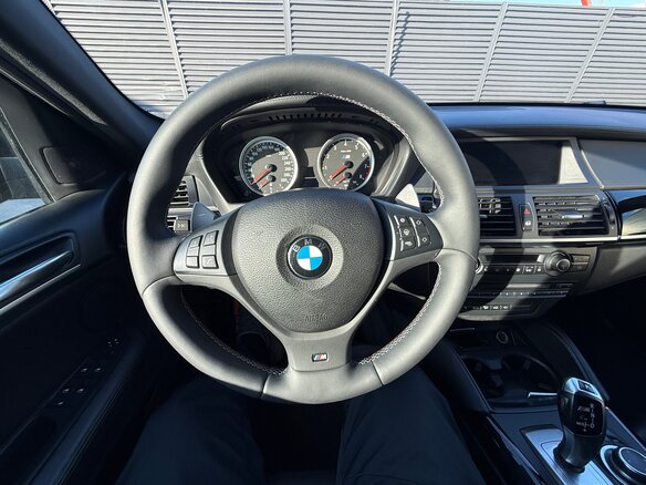 2013 BMW X6 M I (E71) Рестайлинг, чёрный, 2655000 рублей - вид 7