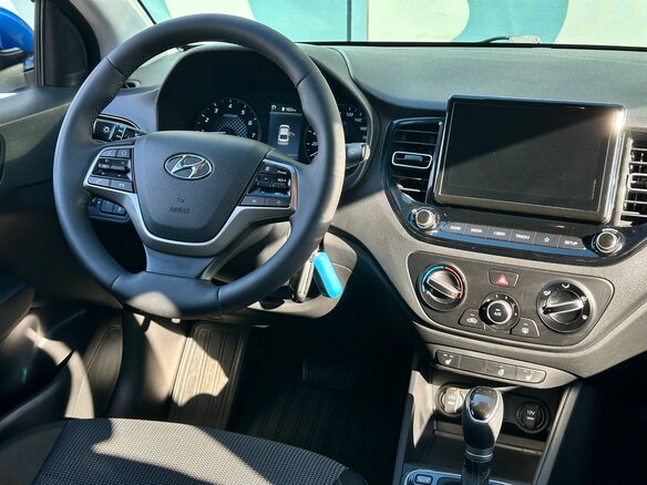 2020 Hyundai Solaris II Рестайлинг, синий, 1395000 рублей - вид 12