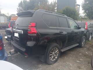2018 Toyota Land Cruiser Prado 150 Series Рестайлинг 2, чёрный, 4080000 рублей, вид 3