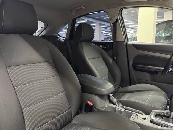 2009 Ford Focus II Рестайлинг, серебристый, 750000 рублей - вид 28