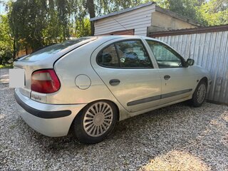 2000 Renault Megane I Рестайлинг, серебристый, 260000 рублей, вид 2