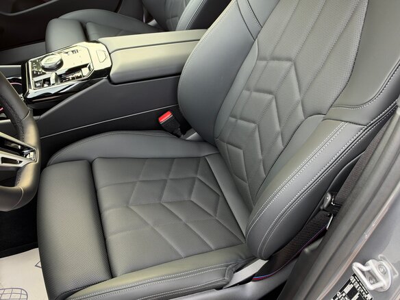 2026 BMW 5 серии 520d xDrive VIII (G60/G61/G68), серый, 9400000 рублей - вид 18