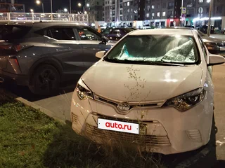 2014 Toyota Corolla XI (E160, E170, E180), белый, 900000 рублей, вид 1