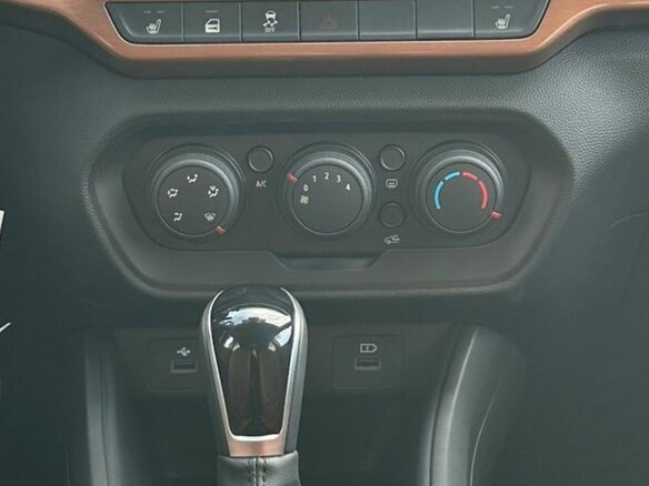 2026 Lada (ВАЗ) Iskra SW Cross, белый, 1742000 рублей - вид 16