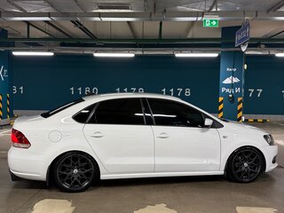 2013 Volkswagen Polo V, белый, 900000 рублей, вид 4
