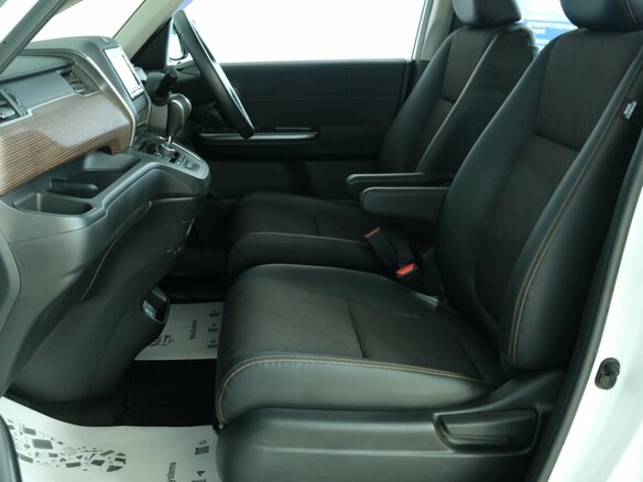 2021 Honda Freed II Рестайлинг, белый, 2099000 рублей - вид 17