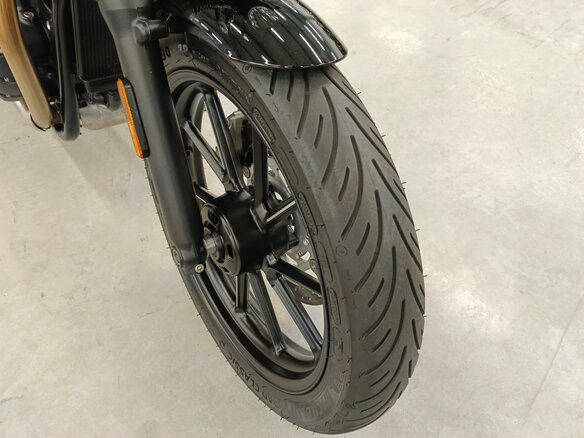 2023 Triumph Speed Twin, чёрный, 930000 рублей - вид 7