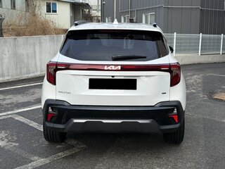 2023 Kia Seltos I Рестайлинг, белый, 1877000 рублей, вид 5