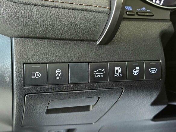 2019 Toyota Camry VIII (XV70), белый, 2530000 рублей - вид 12
