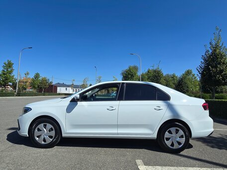 2020 Volkswagen Polo VI, белый, вид 4
