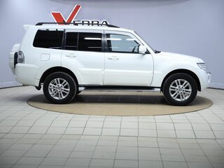 2012 Mitsubishi Pajero IV Рестайлинг 1, белый, 1250000 рублей, вид 4
