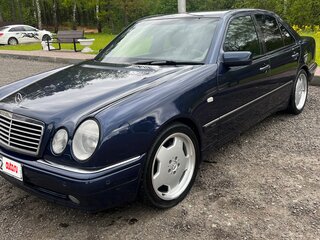 1997 Mercedes-Benz E-Класс 420 II (W210, S210), синий, 4100000 рублей, вид 2