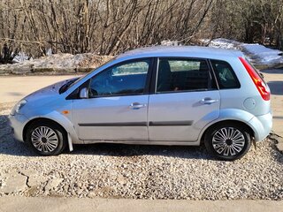 2007 Ford Fiesta Mk5, серый, 150000 рублей, вид 3