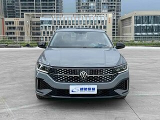 2022 Volkswagen Lavida III Рестайлинг, серебристый, 1170000 рублей, вид 2