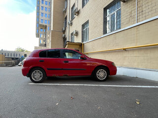 2004 Nissan Almera II (N16) Рестайлинг, красный, 325000 рублей, вид 4