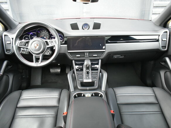 2021 Porsche Cayenne Coupé III, красный, 9100000 рублей - вид 12