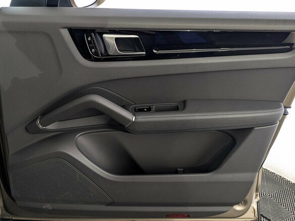 2019 Porsche Cayenne III, серый, 4790000 рублей - вид 25