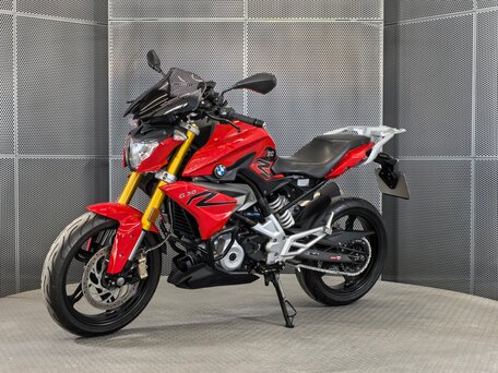 2020 BMW G 310 R, красный, 399000 рублей, вид 5