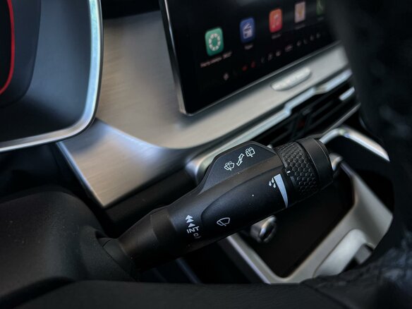 2021 Geely Coolray I, красный, 1680000 рублей - вид 24