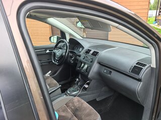 2012 Volkswagen Touran I Рестайлинг 2, коричневый, 700000 рублей, вид 5