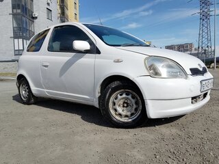 2000 Toyota Vitz I (P10), белый, 200000 рублей, вид 3