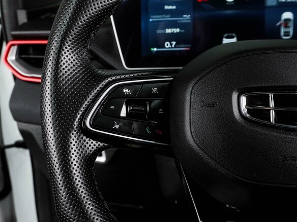 2023 Geely Coolray I Рестайлинг, белый, 2099000 рублей - вид 17